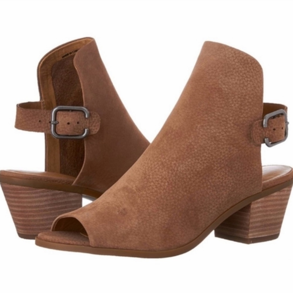 Price Firm Lucky Brand Bray Whiskey Peep-Toe Ankle Sandals w/Ankle Strap 7.5